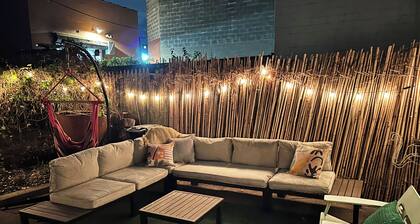 Charming 2-bedroom apartment in fabulous Red Hook, Brooklyn with WiFi and a yard