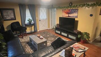 Smart TV, DVD player