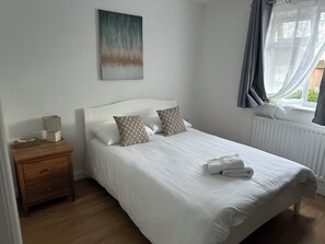 4 habitaciones, tabla de planchar con plancha y wifi 