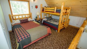 3 bedrooms, WiFi, bed sheets, wheelchair access