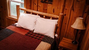 2 bedrooms, WiFi, bed sheets, wheelchair access