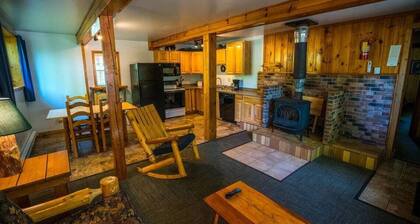 Cozy Minnesota Cabin - Steps to Resort Amenities