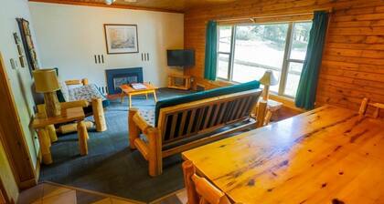 Cozy Northwoods Retreat - Steps from Private Beach