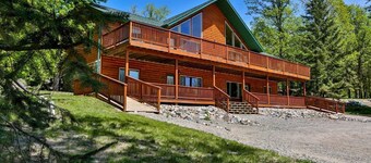 Northwoods Cabin Retreat - Steps to Resort Pool & Activities