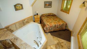 3 makuuhuonetta, Wi-Fi, vuodevaatteet, pääsy pyörätuolilla