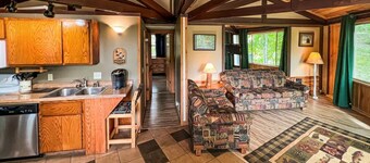 Octagon Cabin Getaway - Outdoor Lounge & Cozy Firepit