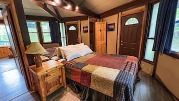 2 bedrooms, WiFi, bed sheets, wheelchair access