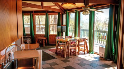 Stunning Octagon Cabin Getaway