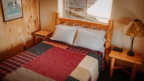 10 bedrooms, WiFi, bed sheets, wheelchair access