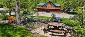 Northwoods Group Lodging – Ideal for Large Families