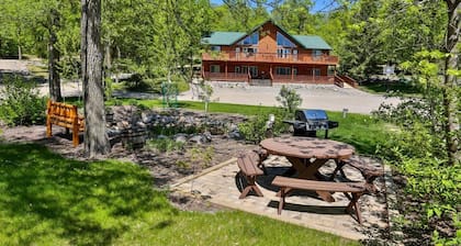 Northwoods Group Lodging – Ideal for Large Families
