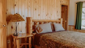 6 bedrooms, WiFi, bed sheets, wheelchair access