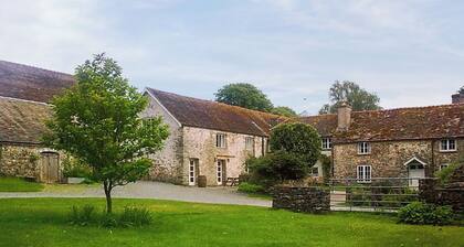 Bailiffs House - UK48744