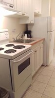 Refrigerador con freezer, microondas