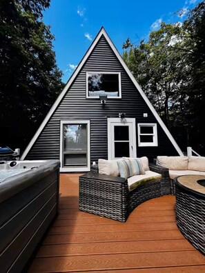 Terrace/patio - Cozy & Modern A-Frame in the woods w/HOT TUB (Tamworth)