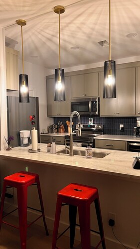 Modern 2BR 2BA near Domain - Q2 Stadium - SXSW  - Kalahari Resorts