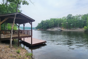 Property grounds - Waterfront Lake Coronado Home w/ Deck & Views (Hot Springs Village)
