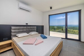 4 chambres, Wi-Fi gratuit, draps fournis