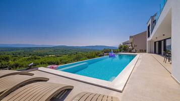 Una piscina riscaldata