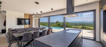 Villa ELEVATION with heated pool