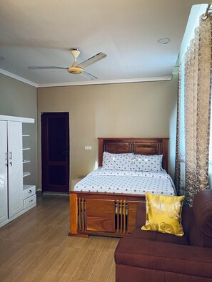 1 bedroom, iron/ironing board, WiFi