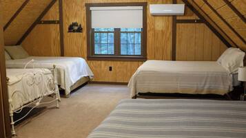 Desk, iron/ironing board, WiFi, bed sheets