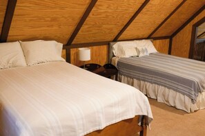 3 bedrooms, desk, iron/ironing board, WiFi