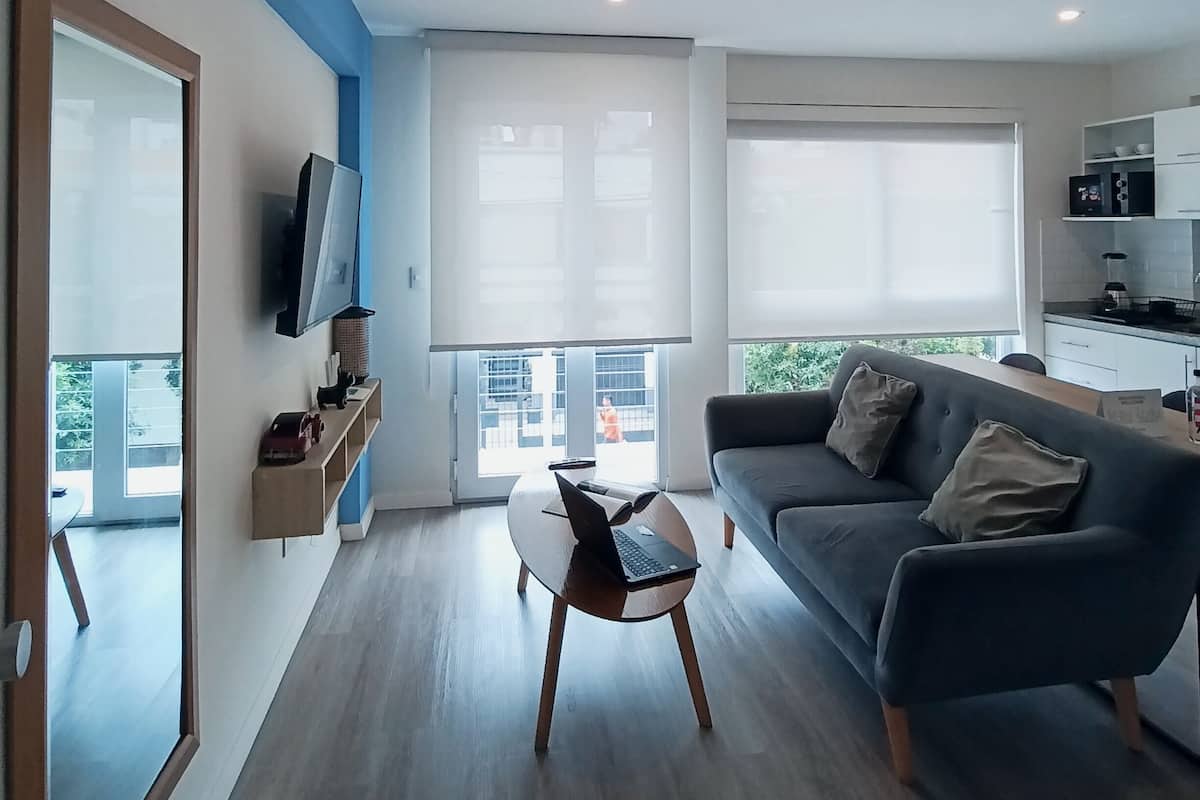 Comfort Studio (202) | Blackout drapes, soundproofing, WiFi (free), bed sheets
