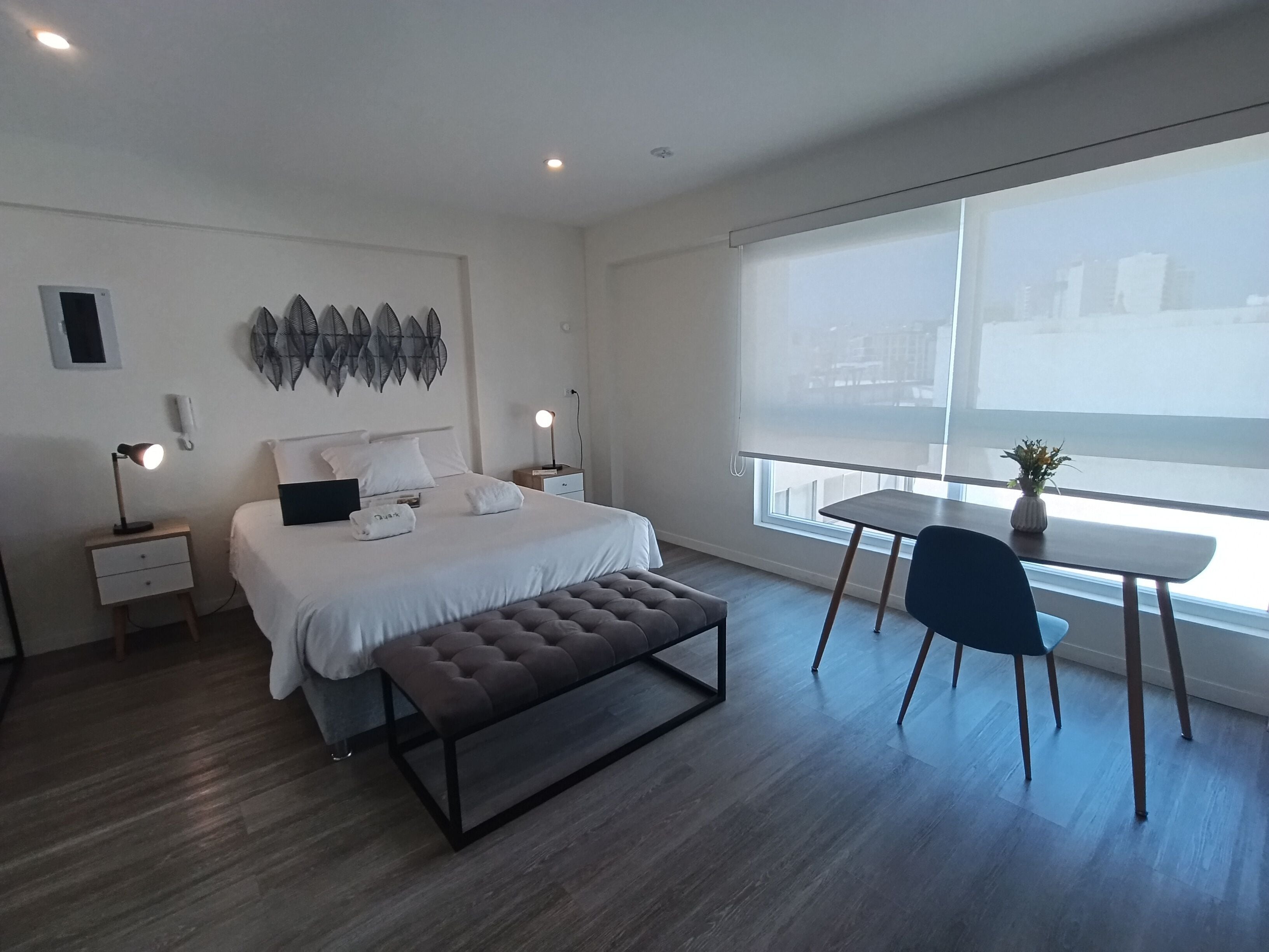 Comfort Studio Suite (504) | Blackout drapes, soundproofing, free WiFi, bed sheets