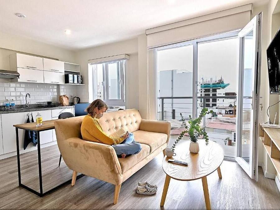 Blackout drapes, soundproofing, free WiFi, bed sheets