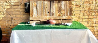 THE 806 - Sleeps 14+ - Perfect for BIG Groups