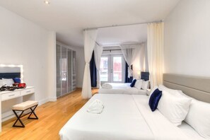 1 bedroom, desk, iron/ironing board, WiFi