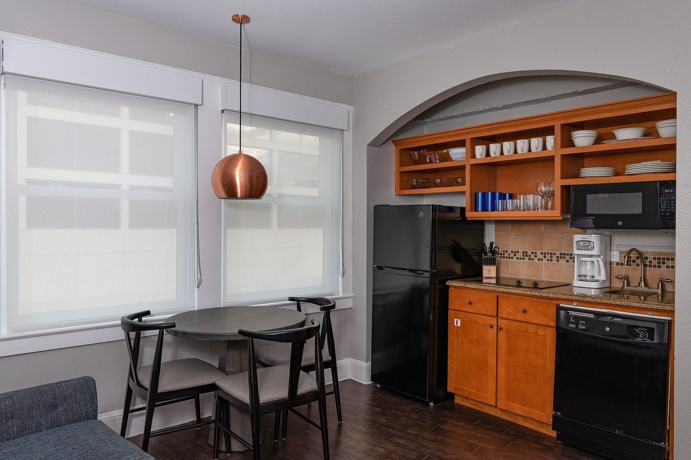 Fridge, microwave, dishwasher, coffee/tea maker