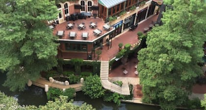 Wyndham Riverside Suites - Spacious 1 Bedroom