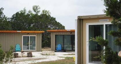 Elderberry Shipping Container Room