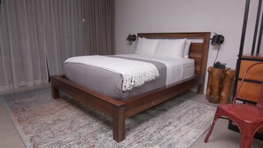 Deluxe Studio | In-room safe, blackout curtains, iron/ironing board, free WiFi - Hotel-L86 (Valle de Guadalupe)