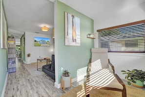 Miscellaneous - Zen 2br, 7 Min From Beach & Airport, Save Now! (Dania Beach)