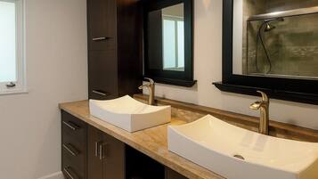 House (3 Bedrooms) | Floor plan