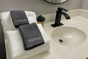 House (3 Bedrooms) | Floor plan