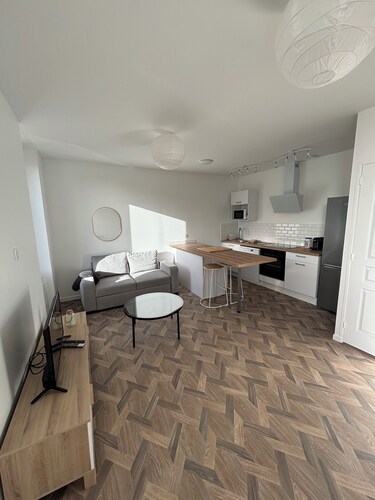 Town house 7min from station 