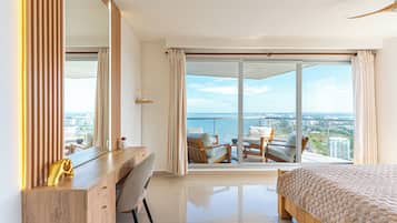 3 bedrooms, in-room safe, iron/ironing board, free WiFi