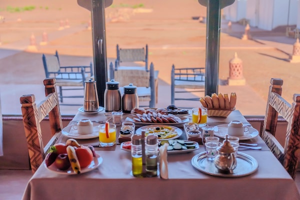 Udsigt til gårdsplads