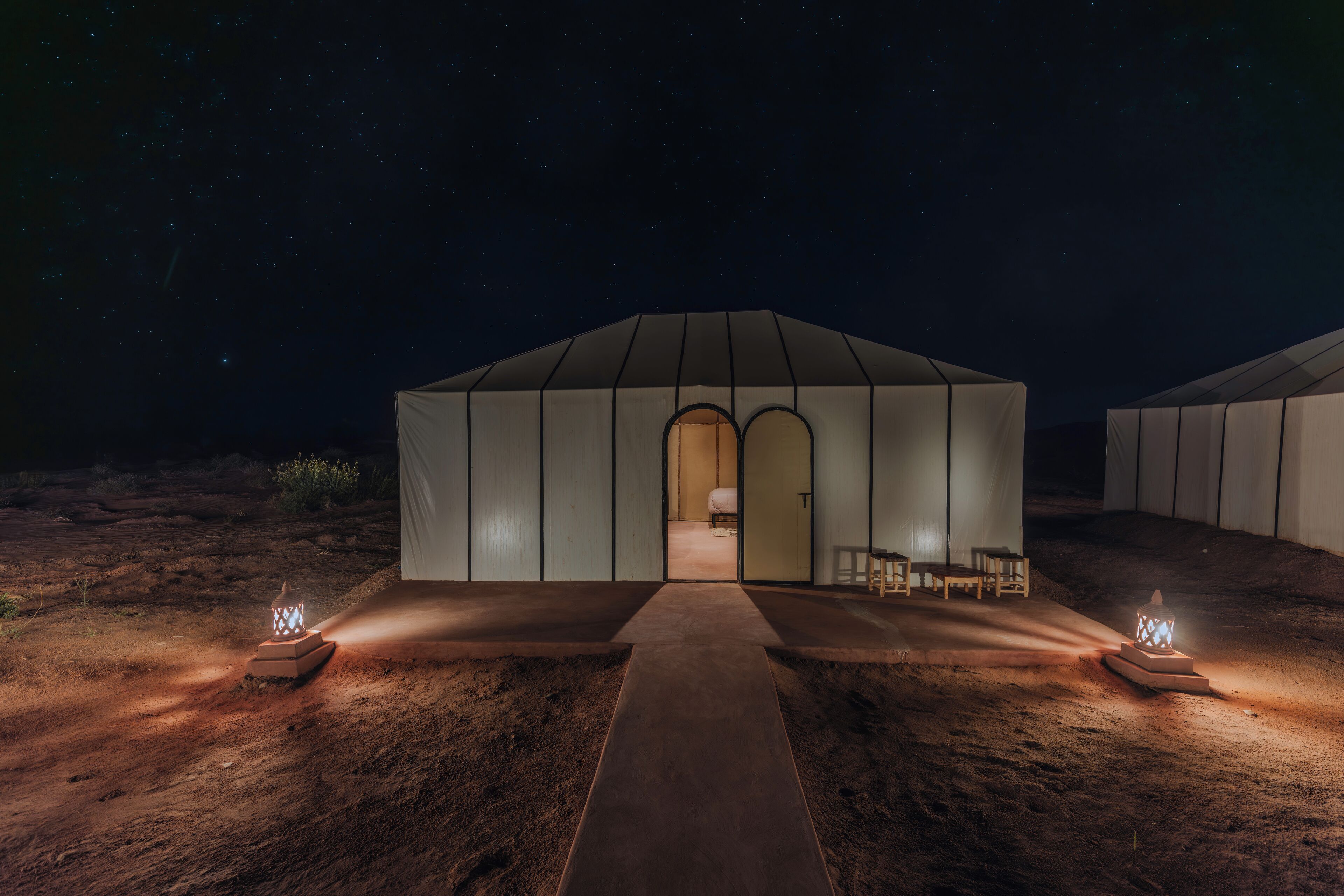 高級寢具、羽絨被、記憶棉床墊、床單