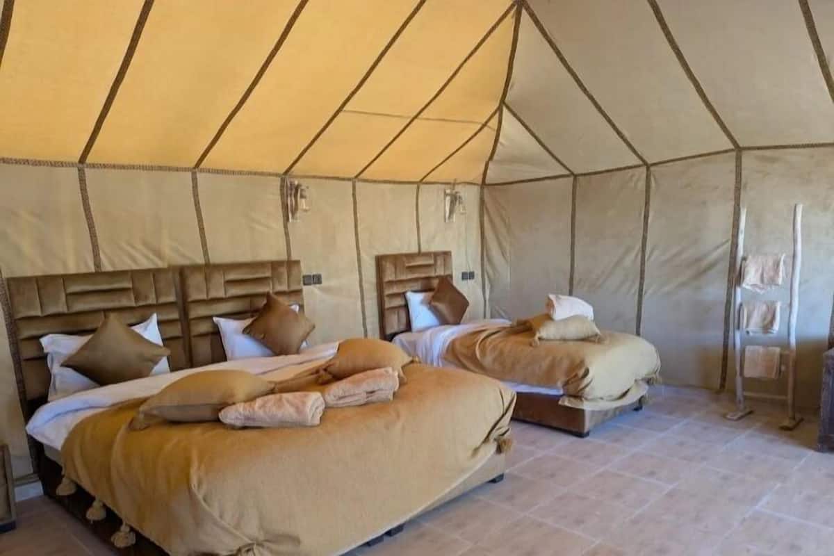 Familienzelt, Blick auf die Wüste | 4 Schlafzimmer, hochwertige Bettwaren, Daunenbettdecken