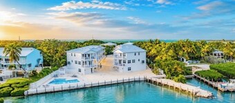 Islamorada Fishing Getaway: Dock, Pool & Sunrise