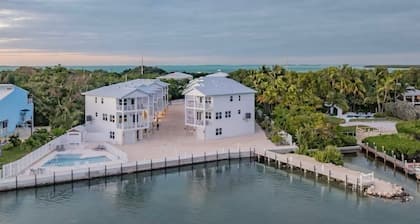 Islamorada Fishing Getaway: Dock, Pool & Sunrise