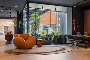 Smart TV 32 pulgadas con canales de televisión por cable