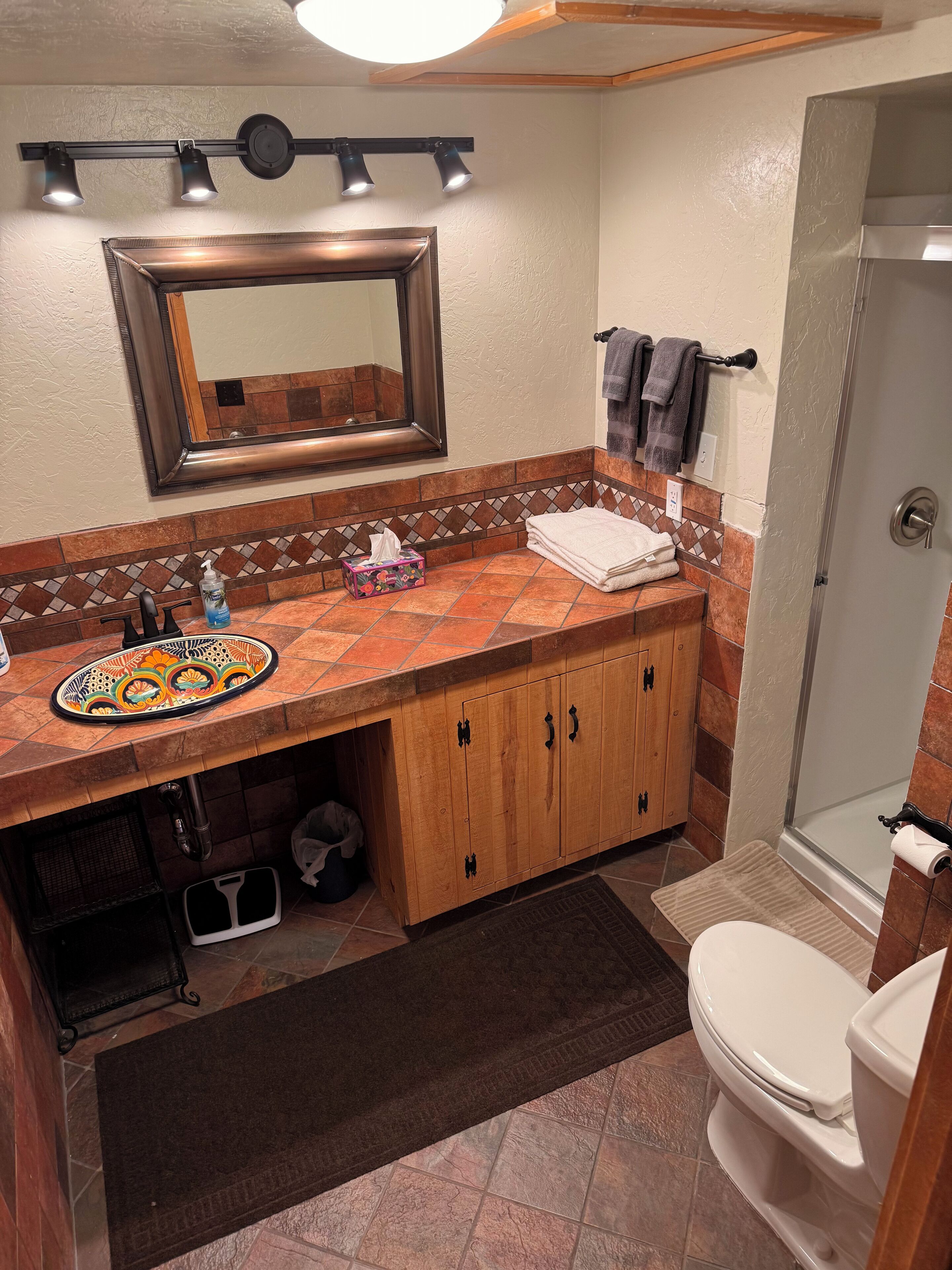 Comfort Studio Suite, 2 Queen Beds, Non Smoking | Bathroom | Shower, soap, shampoo, toilet paper