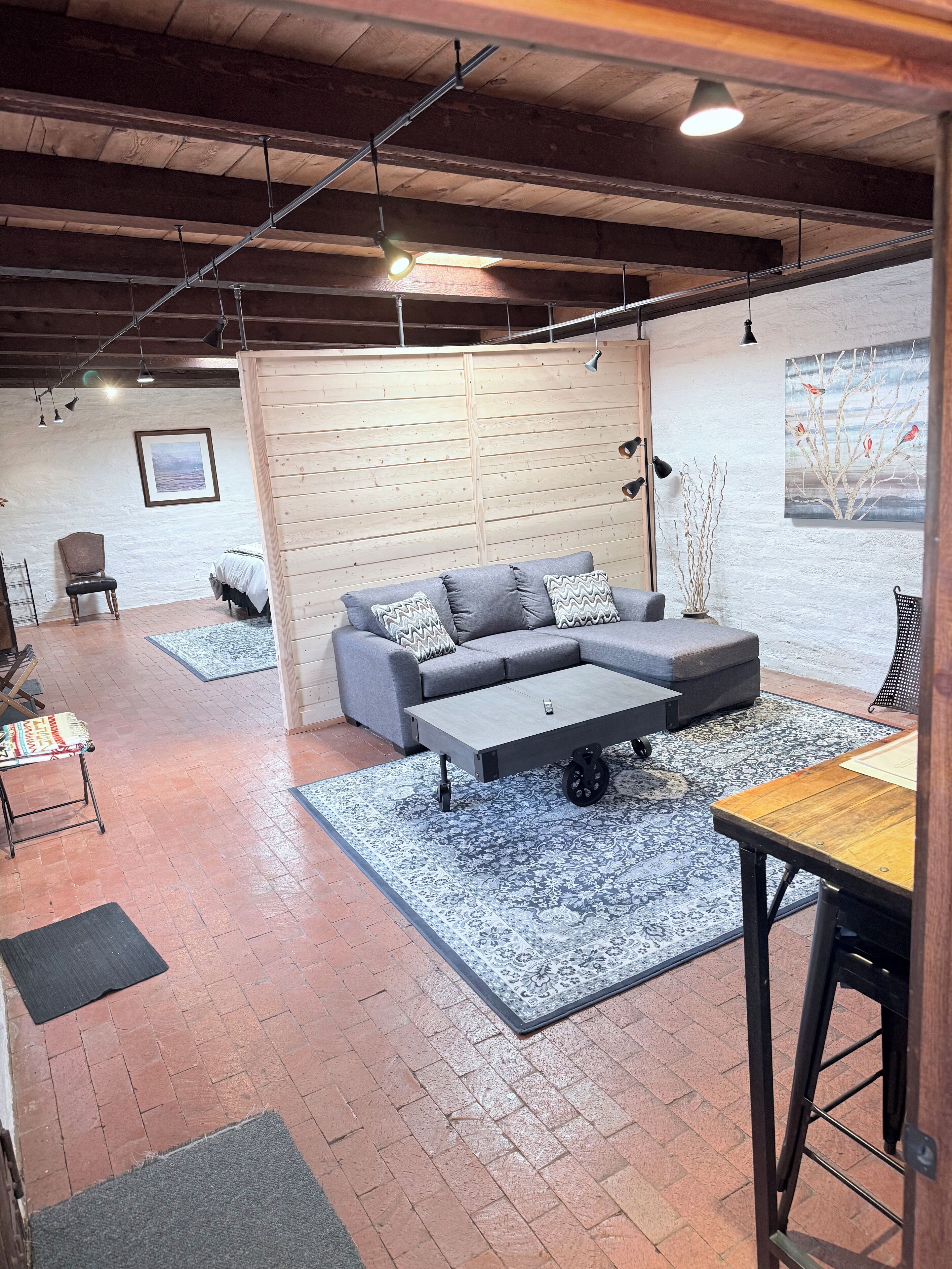 舒適開放式套房, 2 張加大雙人床, 非吸煙房 | 起居區