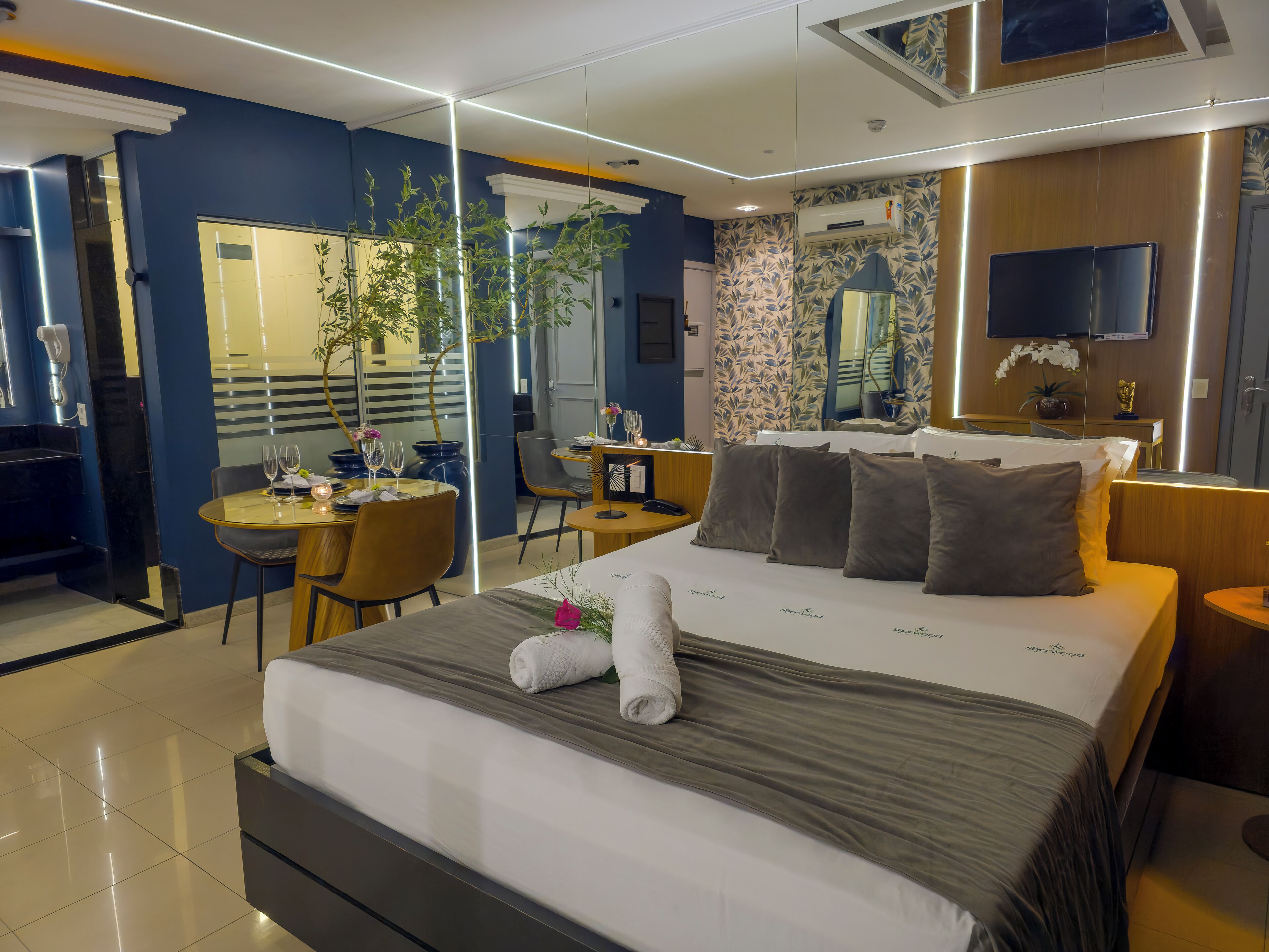 Rom – deluxe | Minibar, blendingsgardiner, wi-fi (inkludert) og sengetøy